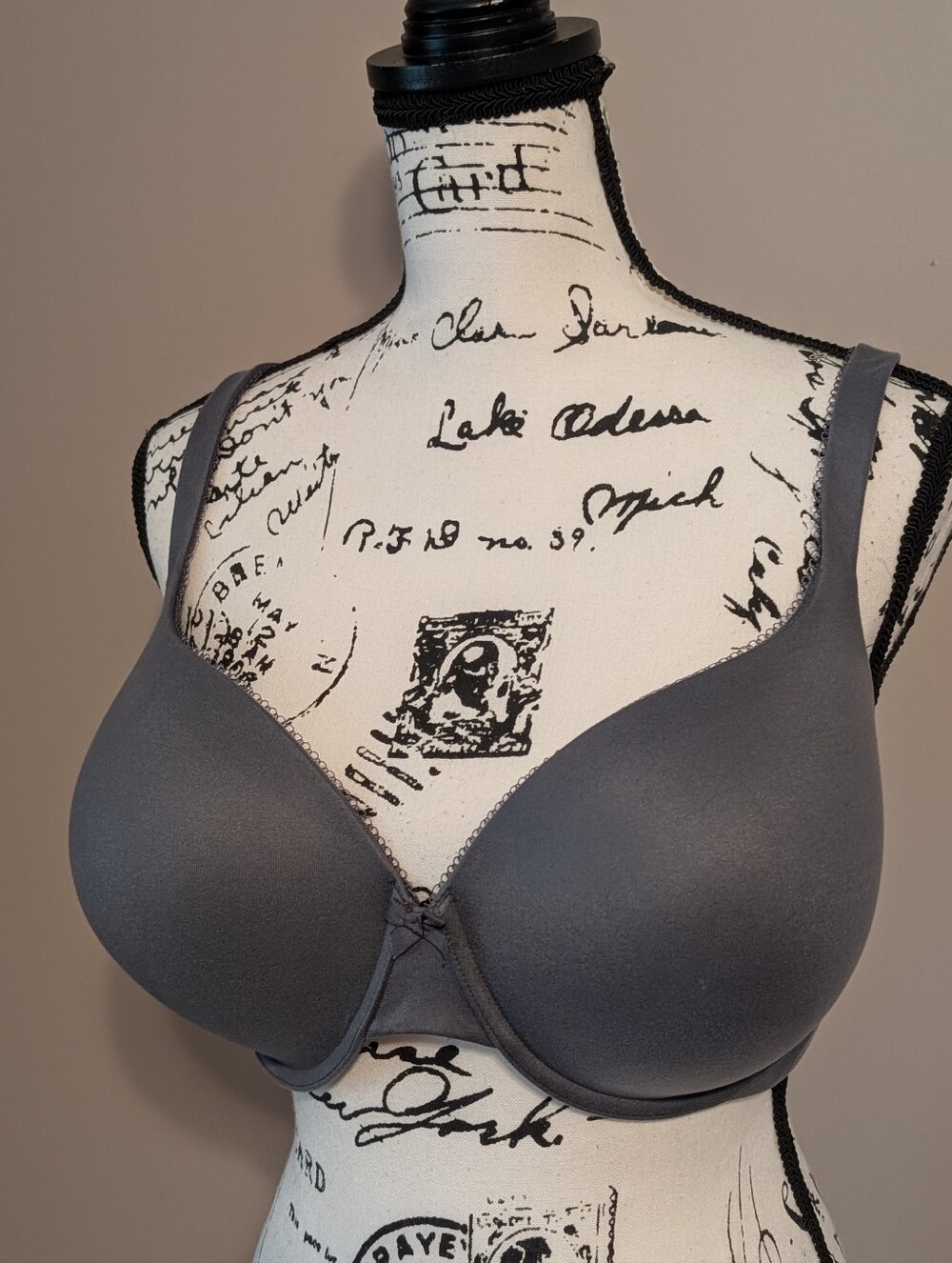 Victoria's Secret Body By Victoria Perfect Shape Underwire Bra